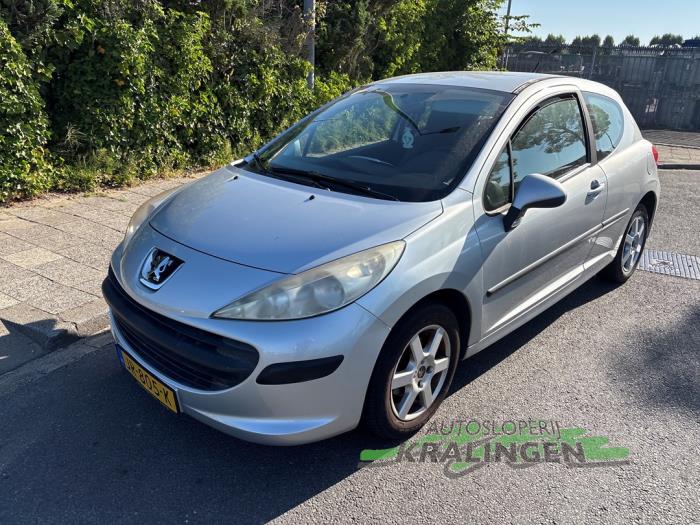 Peugeot 207/207+ 1.4 16V Coche dañado (2006, Gris)