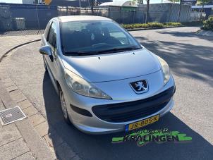 Peugeot 207/207+ 1.4 16V Coche dañado (2006, Gris)