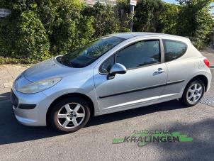 Peugeot 207/207+ 1.4 16V Coche dañado (2006, Gris)