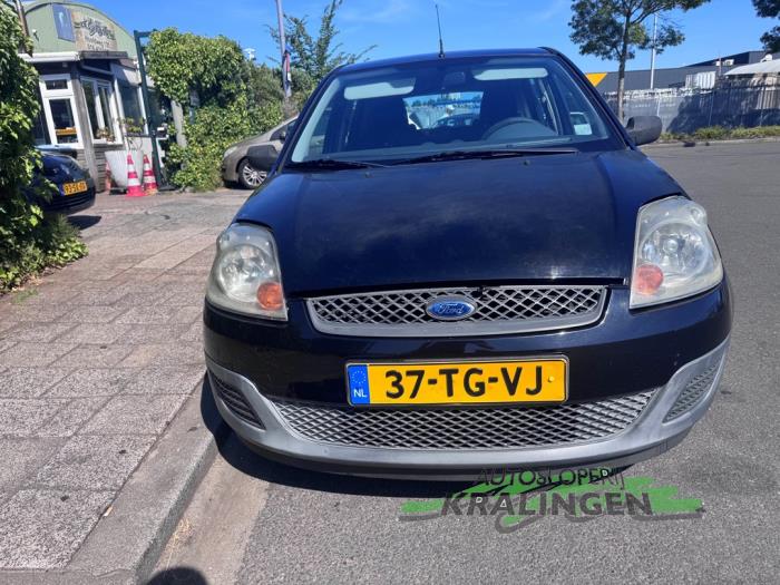 Ford Fiesta 5 1.3 Coche dañado (2006, Negro)
