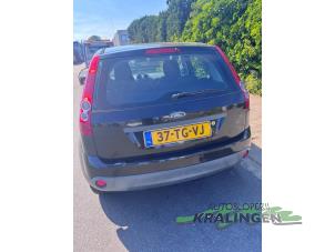 Ford Fiesta 5 1.3 Coche dañado (2006, Negro)