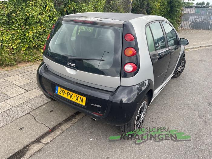 Smart Forfour 1.1 12V Coche dañado (2004, Negro)