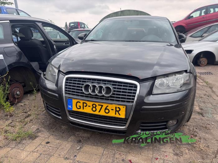 Audi A3 Sportback 2.0 TDI 16V Vehículo de desguace (2006, Gris)
