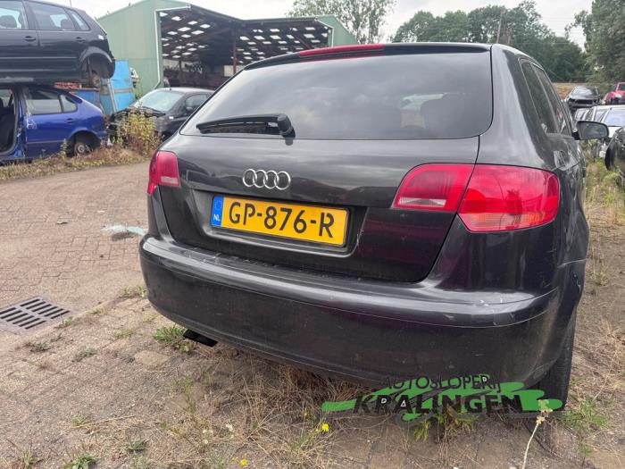 Audi A3 Sportback 2.0 TDI 16V Vehículo de desguace (2006, Gris)