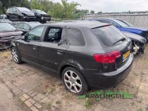 Audi A3 Sportback 2.0 TDI 16V Vehículo de desguace (2006, Gris)