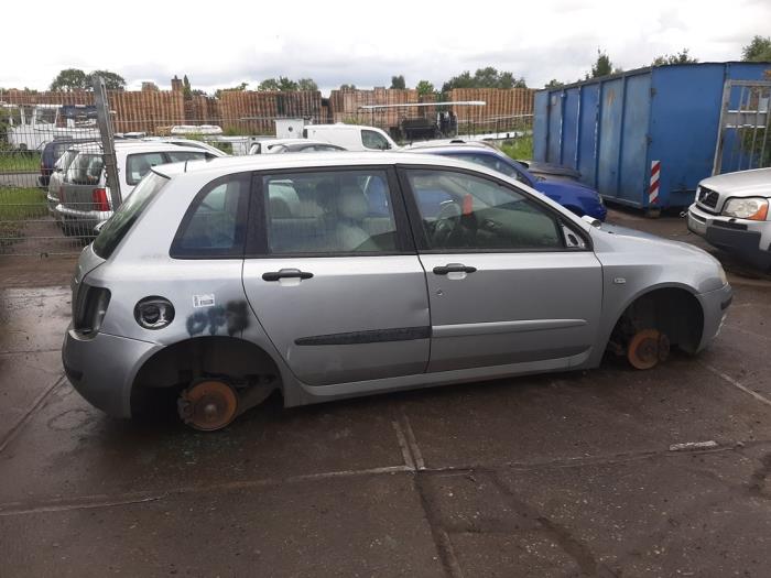 Fiat Stilo 1.4 16V Salvage vehicle (2005, Gray)