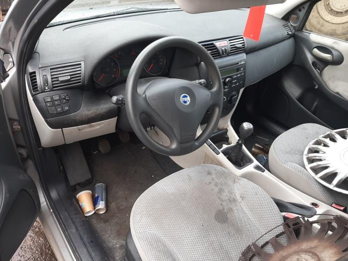Fiat Stilo 1.4 16V Salvage vehicle (2005, Gray)
