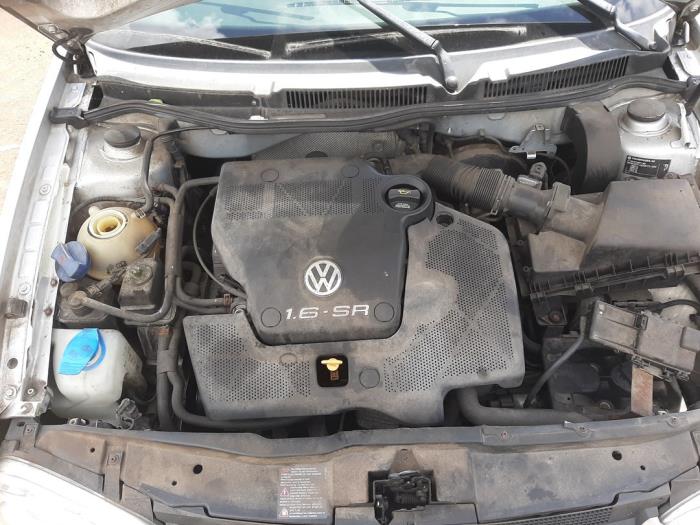 Volkswagen Golf IV 1.6 Vehículo de desguace (1999, Gris)
