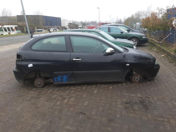 Seat Ibiza III 1.4 16V 75 Épave (2003, Noir)