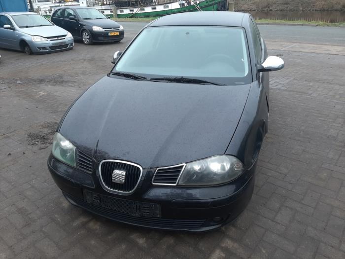 Seat Ibiza III 1.4 16V 75 Épave (2003, Noir)