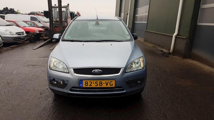 Ford Focus Ii Wagon 2 0 Tdci 16v Salvage Year Of Construction 05 Colour Blue Proxyparts Com