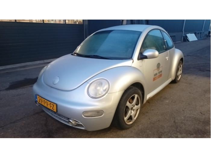Volkswagen New Beetle 1.6 Vehículo de desguace (2000, Gris)