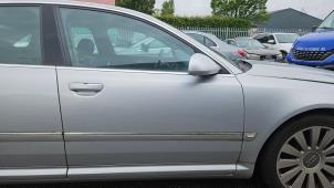 Audi A8 4.2 V8 40V Quattro Samochód złomowany (2003, Metalik, Srebrny)