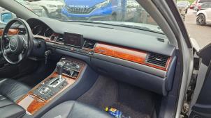 Audi A8 4.2 V8 40V Quattro Samochód złomowany (2003, Metalik, Srebrny)