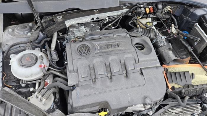 Volkswagen Golf VII 1.6 TDI BMT 16V Samochód złomowany (2019, Czarny)