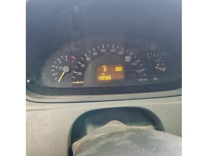 Mercedes Vito 2.2 115 CDI 16V Épave (2004, Granit)