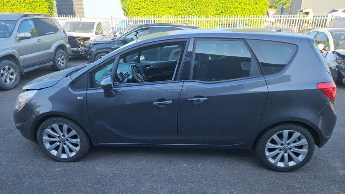 Opel Meriva 1.7 CDTI 16V Samochód złomowany (2010, Szary)