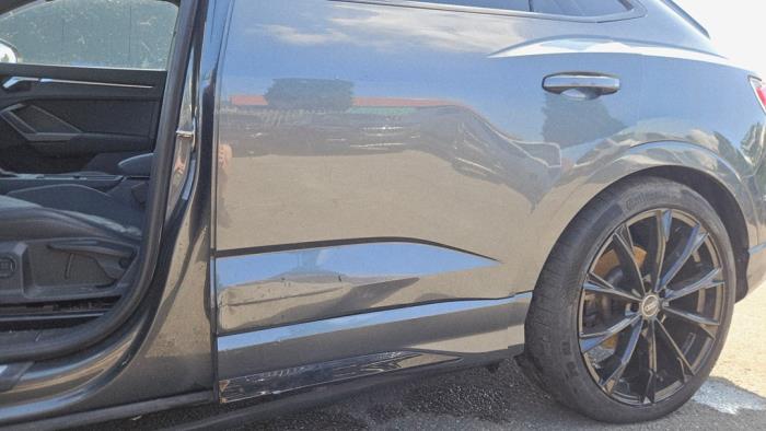 Audi Q3 Sportback 1.4 45 TFSIe 16V Épave (2024, Gris)