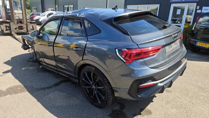 Audi Q3 Sportback 1.4 45 TFSIe 16V Épave (2024, Gris)