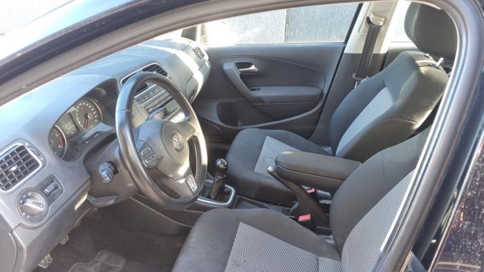 Volkswagen Polo V 1.2 TDI 12V BlueMotion Schrottauto (2012, Schwarz)