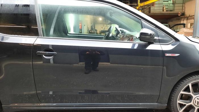 Volkswagen Up! 1.0 TSI 12V GTI Skrotfordon (2019, ZWART)