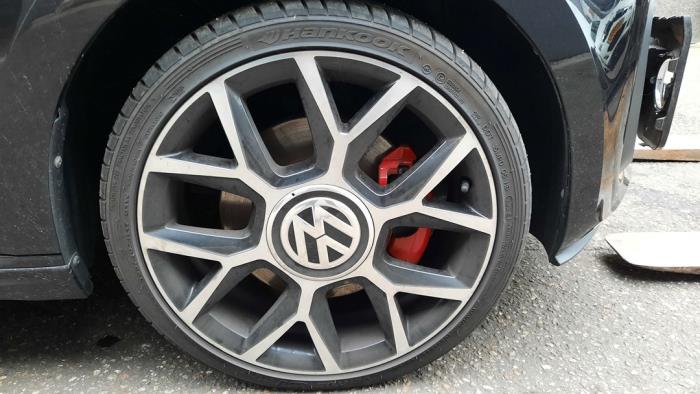 Volkswagen Up! 1.0 TSI 12V GTI Skrotfordon (2019, ZWART)