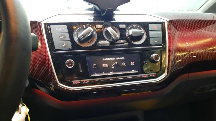 Volkswagen Up! 1.0 TSI 12V GTI Skrotfordon (2019, ZWART)