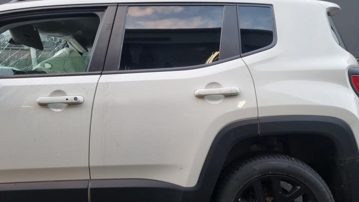 Jeep Renegade Épave (2017, Blanc)
