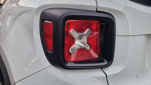 Jeep Renegade Épave (2017, Blanc)