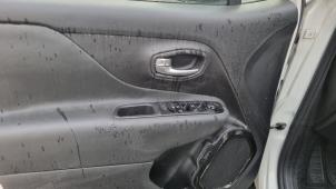Jeep Renegade Épave (2017, Blanc)