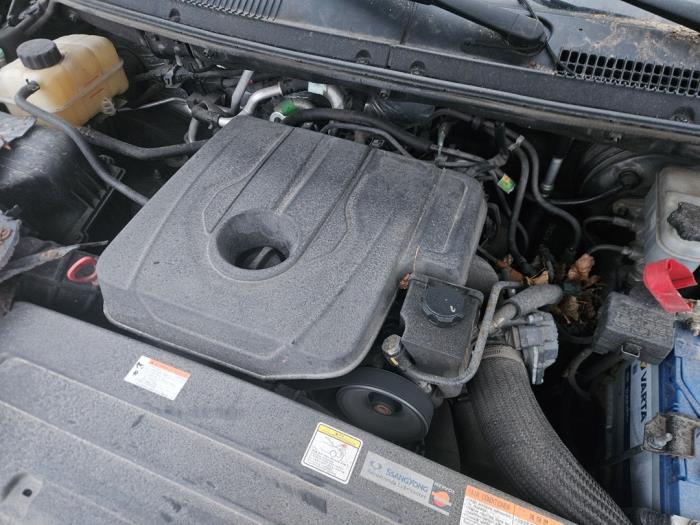 Ssang Yong Rodius 2.0 e-200 Xdi 16V 2WD Épave (2016, Noir)