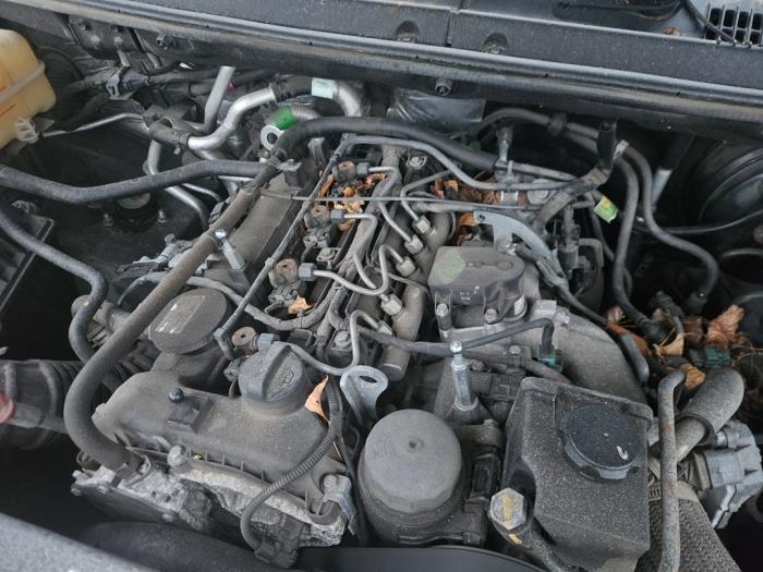 Ssang Yong Rodius 2.0 e-200 Xdi 16V 2WD Épave (2016, Noir)