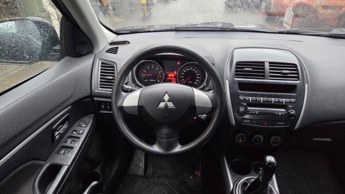 Mitsubishi ASX 1.6 MIVEC 16V Samochód złomowany (2010, Czarny)