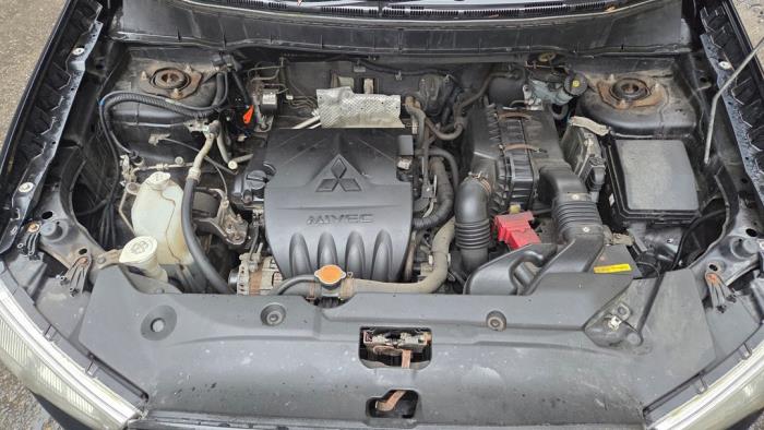 Mitsubishi ASX 1.6 MIVEC 16V Samochód złomowany (2010, Czarny)