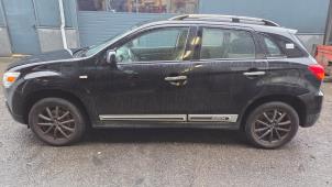 Mitsubishi ASX 1.6 MIVEC 16V Samochód złomowany (2010, Czarny)
