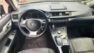 Lexus CT 200h 1.8 16V Samochód złomowany (2011, Czarny)
