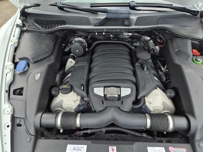 Porsche Cayenne II 4.8 V8 32V S Vehículo de desguace (2012, Blanco)