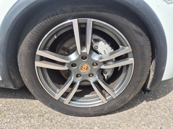 Porsche Cayenne II 4.8 V8 32V S Vehículo de desguace (2012, Blanco)