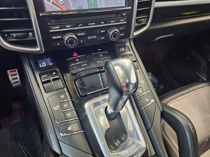 Porsche Cayenne II 4.8 V8 32V S Vehículo de desguace (2012, Blanco)