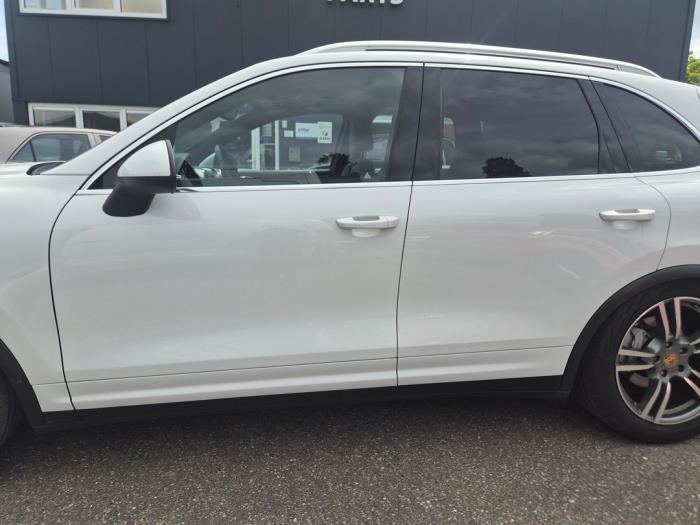 Porsche Cayenne II 4.8 V8 32V S Vehículo de desguace (2012, Blanco)