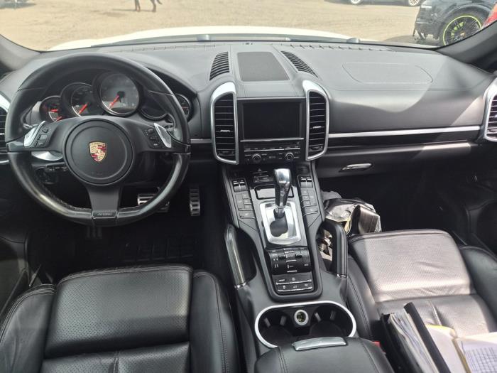 Porsche Cayenne II 4.8 V8 32V S Vehículo de desguace (2012, Blanco)