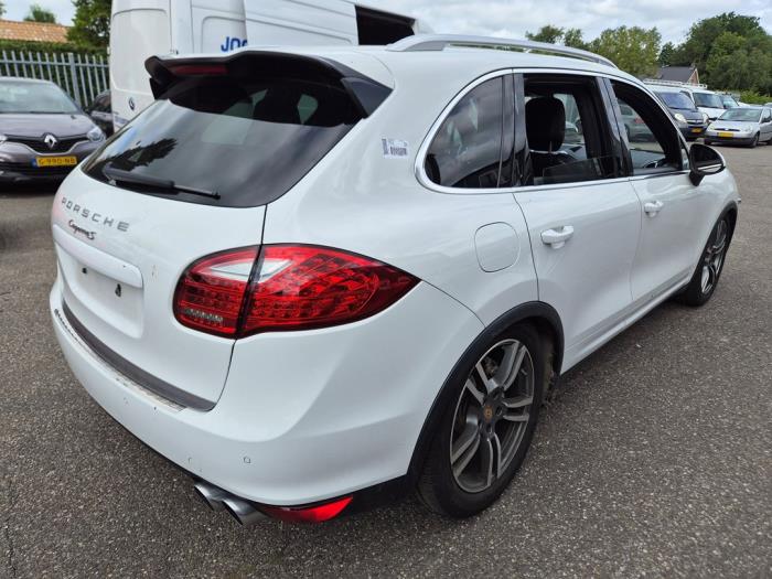 Porsche Cayenne II 4.8 V8 32V S Vehículo de desguace (2012, Blanco)