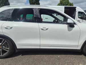 Porsche Cayenne II 4.8 V8 32V S Vehículo de desguace (2012, Blanco)
