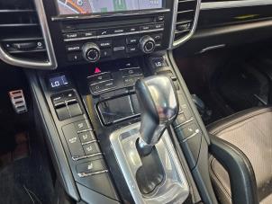 Porsche Cayenne II 4.8 V8 32V S Vehículo de desguace (2012, Blanco)