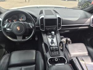 Porsche Cayenne II 4.8 V8 32V S Vehículo de desguace (2012, Blanco)