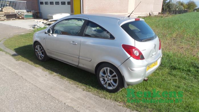 Opel Corsa D 1 4 16v Twinport Salvage Year Of Construction 08 Colour Silver Proxyparts Com