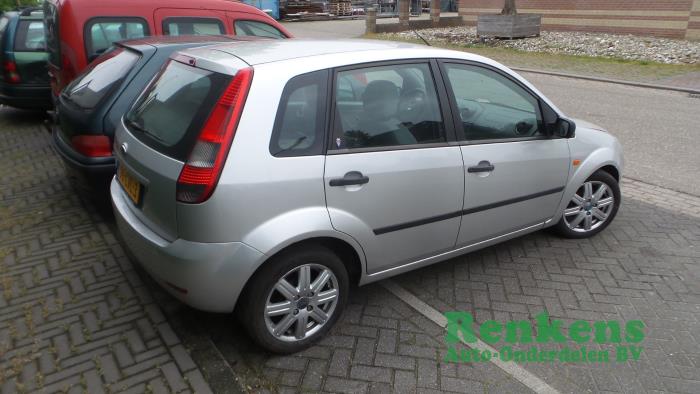 Ford Fiesta Vi 1 6 16v Salvage Year Of Construction 04 Colour Silver Proxyparts Com