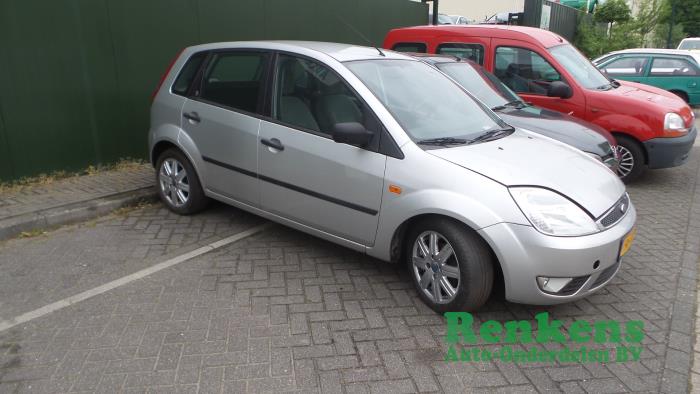 Ford Fiesta Vi 1 6 16v Salvage Year Of Construction 04 Colour Silver Proxyparts Com