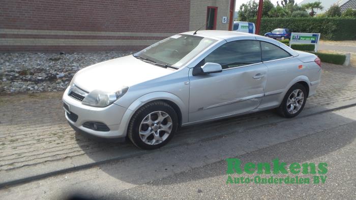 Opel Astra H Twin Top L67 1 6 16v Salvage Year Of Construction 08 Colour Silver Proxyparts Com