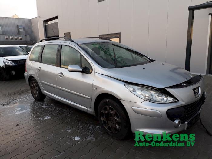 Peugeot 307 Break 1.6 16V Salvage vehicle (2006, Silver)